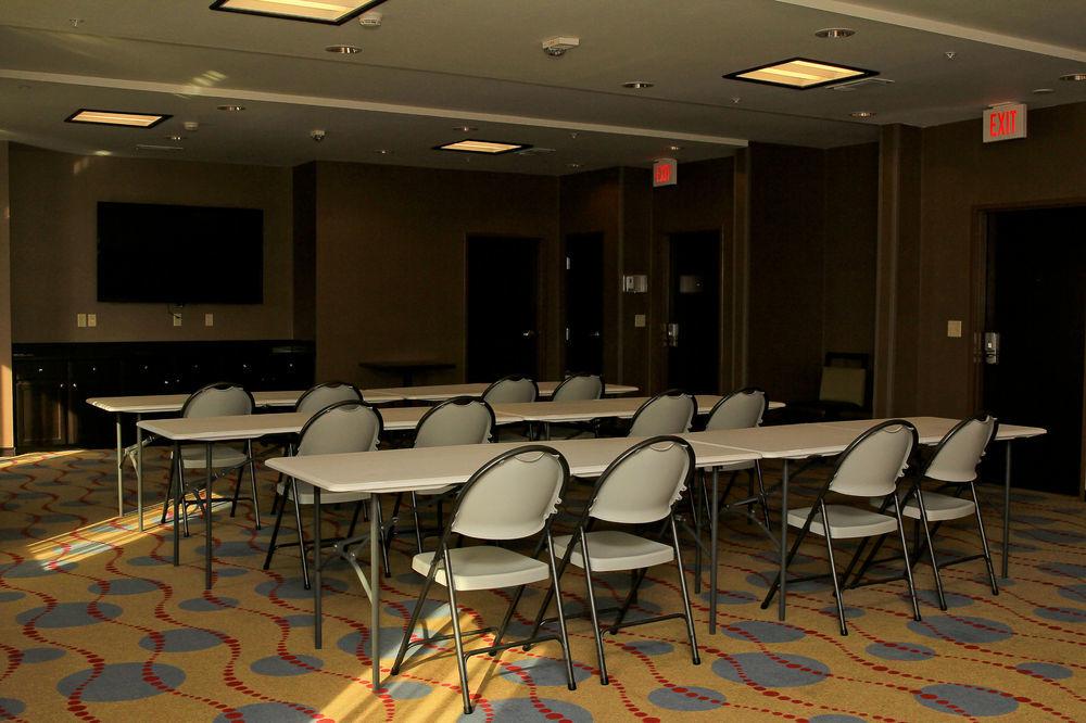 Holiday Inn Express Hotel & Suites Floresville By Ihg מראה חיצוני תמונה